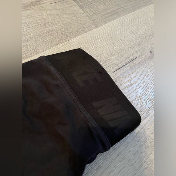 Legging Nike - Picture 3 of 3